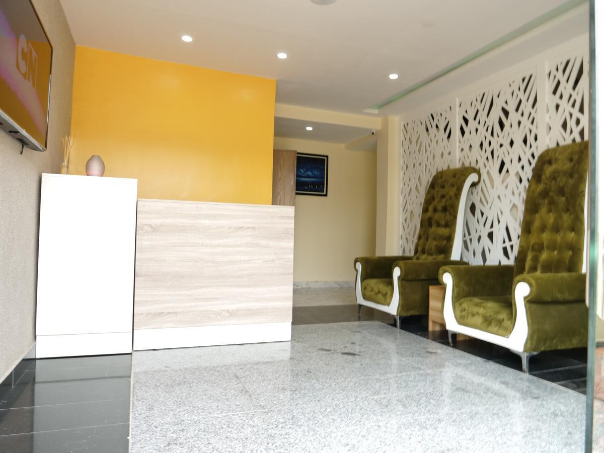 Alexia'S Place Hotel Lagos Exterior photo